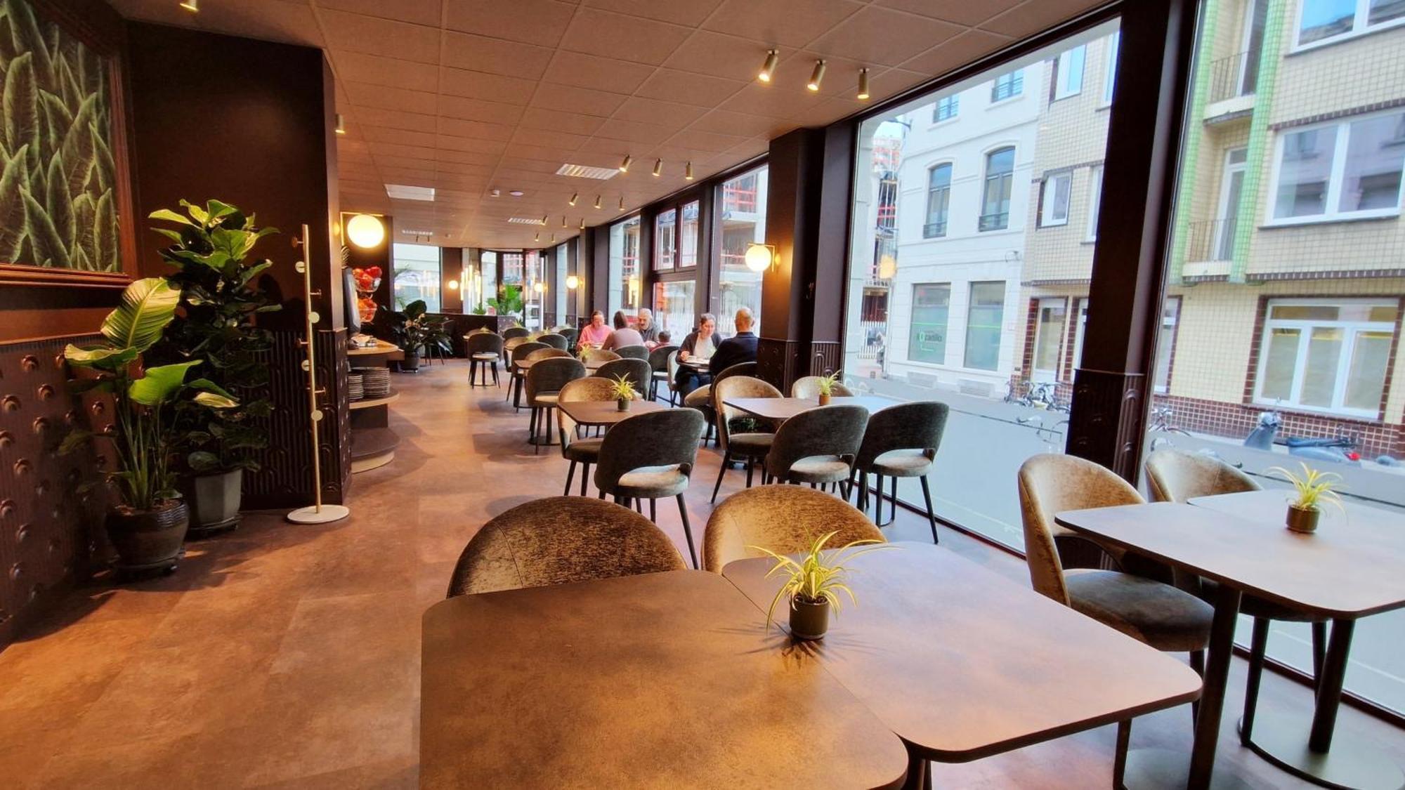 Hotel Tropicana Blankenberge Bagian luar foto
