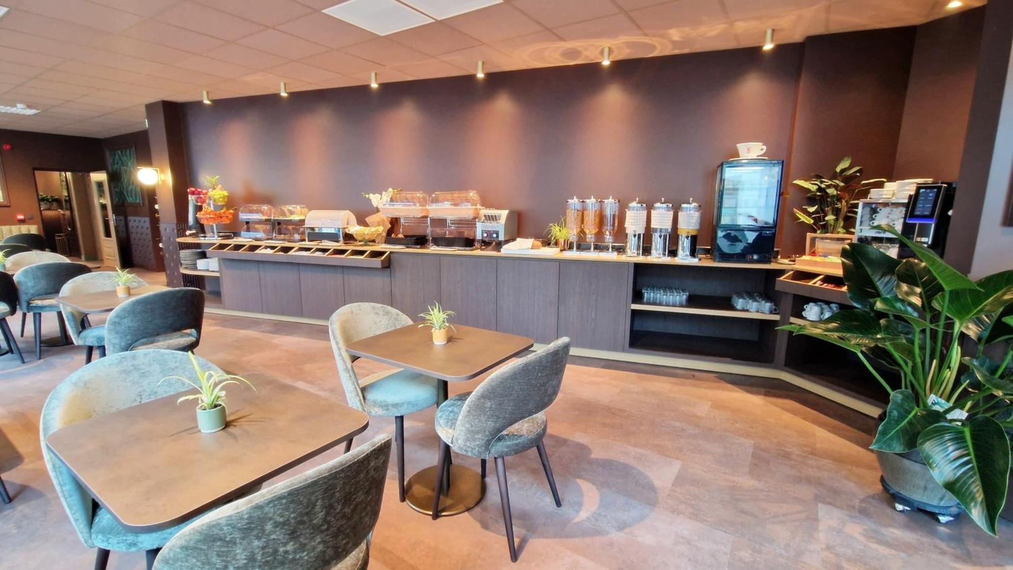 Hotel Tropicana Blankenberge Bagian luar foto
