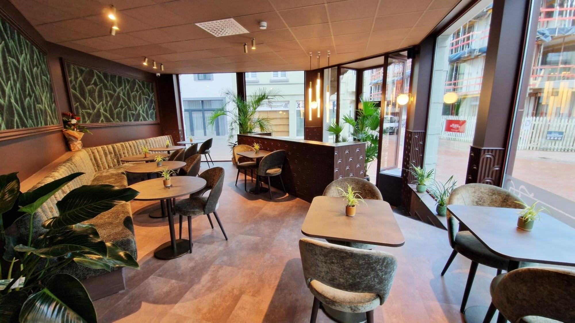 Hotel Tropicana Blankenberge Bagian luar foto
