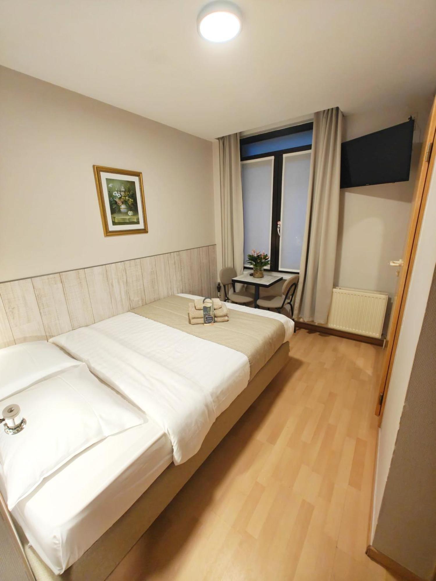 Hotel Tropicana Blankenberge Bagian luar foto